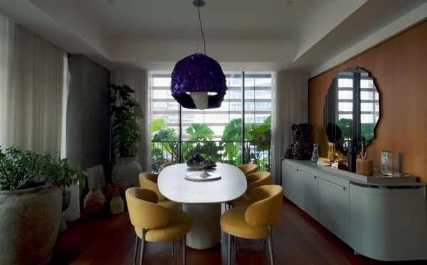 Isabeli Fontana e Di Ferrero mostraram apartamento de luxo em São Paulo com obras de arte, móveis assinados e décor fashionista por Reprodução/YouTube