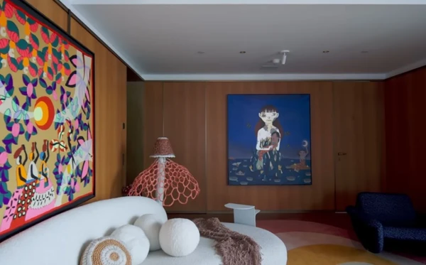Isabeli Fontana e Di Ferrero mostraram apartamento de luxo em São Paulo com obras de arte, móveis assinados e décor fashionista por Reprodução/YouTube
