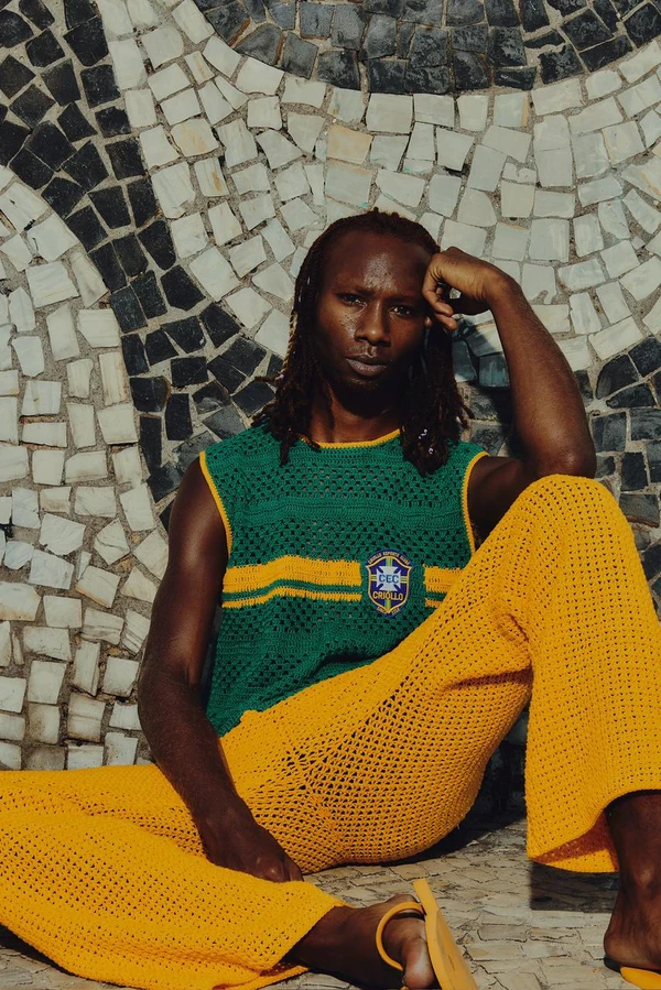 Os looks são assinados pelo estilista Jackson Machado   por @falcao.ft