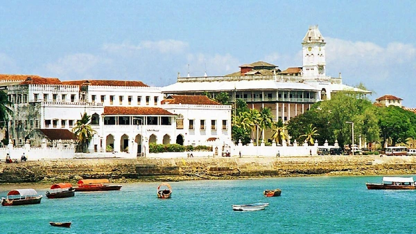 Zanzibar, Tanzânia, alta de 121% por Dr. Ondřej Havelka / Wikimedia Commons