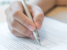 Imagem - Prefeitura abre concurso público com vagas a partir do ensino médio e salários de até R$ 14 mil