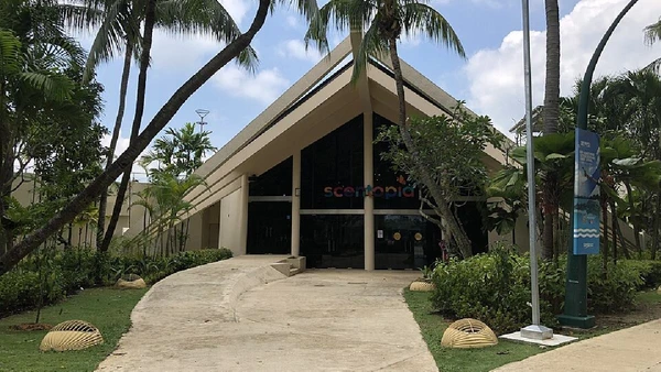 Atração turística de Singapura, com tour de orquídeas nativas, oficina de criação de perfumes 