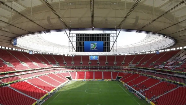 O telão e as áreas de mídia precisam seguir padrões internacionais; a Fifa aponta que pendências técnicas ainda não foram resolvidas pela gestão. Rafael Ribeiro/CBF por AGENCIA BRASIL