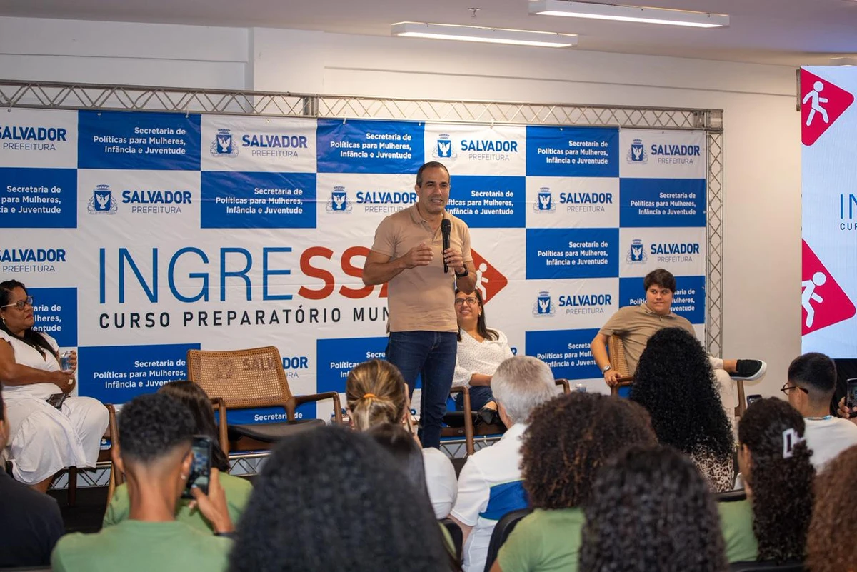 Prefeitura lança IngreSSAr 2026 com 1 mil vagas