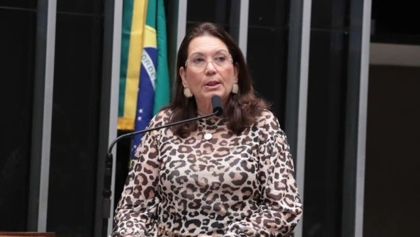 Relatora do projeto, deputada  Bia Kicis (PL-DF)  Fonte: Agência Câmara de Notícias