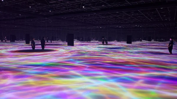 teamLab Planets por Sasa0403 / Wikimedia Commons