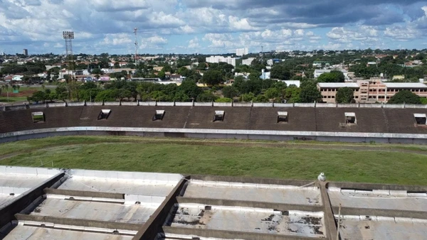 Estádio está em situação deplorável por Reprodução