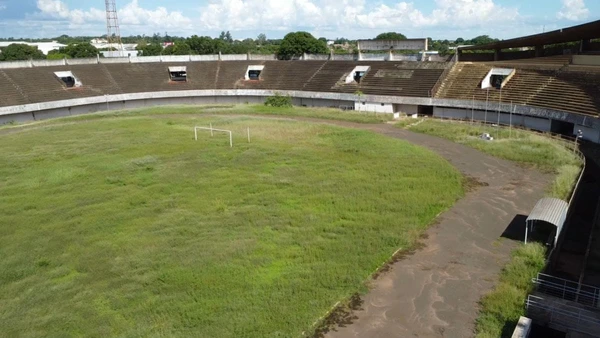 Estádio está em situação deplorável por Reprodução