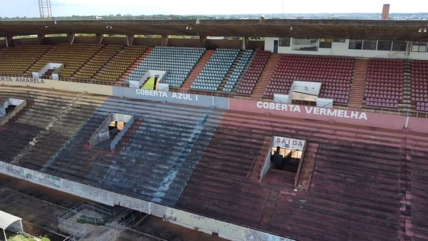 Estádio está em situação deplorável por Reprodução