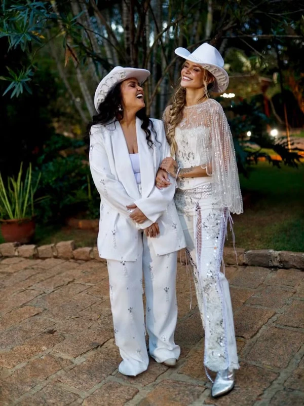Luiza Martins e Marcela Mcgowan se casam por Reprodução/Instagram @paraguassuweddings