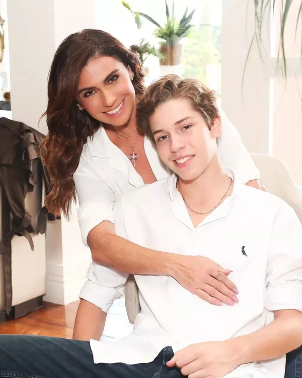 Pietro Antonelli, filho de Giovanna Antonelli e Murilo Benicio  por Divulgação