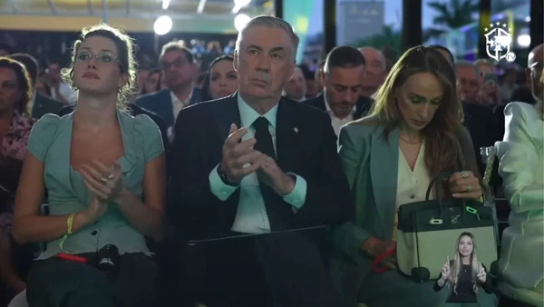 Ancelotti e a esposa, Mariann Barrena McClay por Reprodução