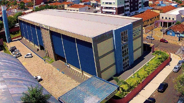 Fatec Bauru amplia o eixo de ensino tecnológico da cidade no interior paulista por Marivaldo Campos Brito / Wikimedia Commons