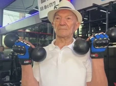 Imagem - Idoso de 102 anos vai a academia todos os dias praticar musculação dirigindo o próprio carro: 'traz saúde, alegria e paz'