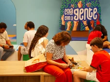 Imagem - Troca de figurinhas reúne gerações e movimenta shoppings em Salvador