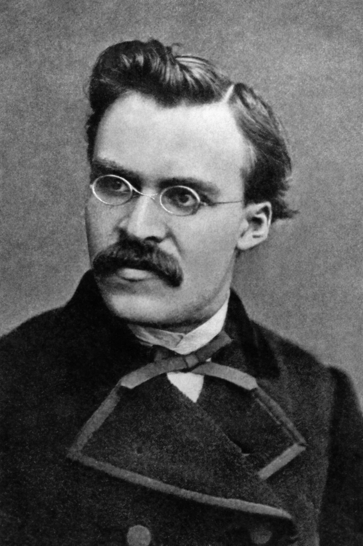 Friedrich Nietzsche morreu em 1900, aos 55 anos. por Reprodução