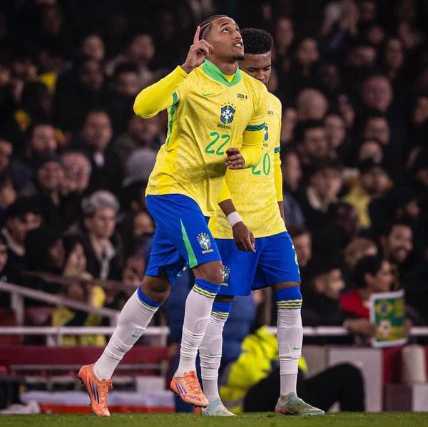João Pedro na Seleção Brasileira por Reprodução/Redes Sociais