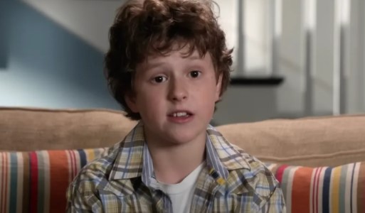 Nolan Gould como Luke em Modern Family (2009) por Divulgação