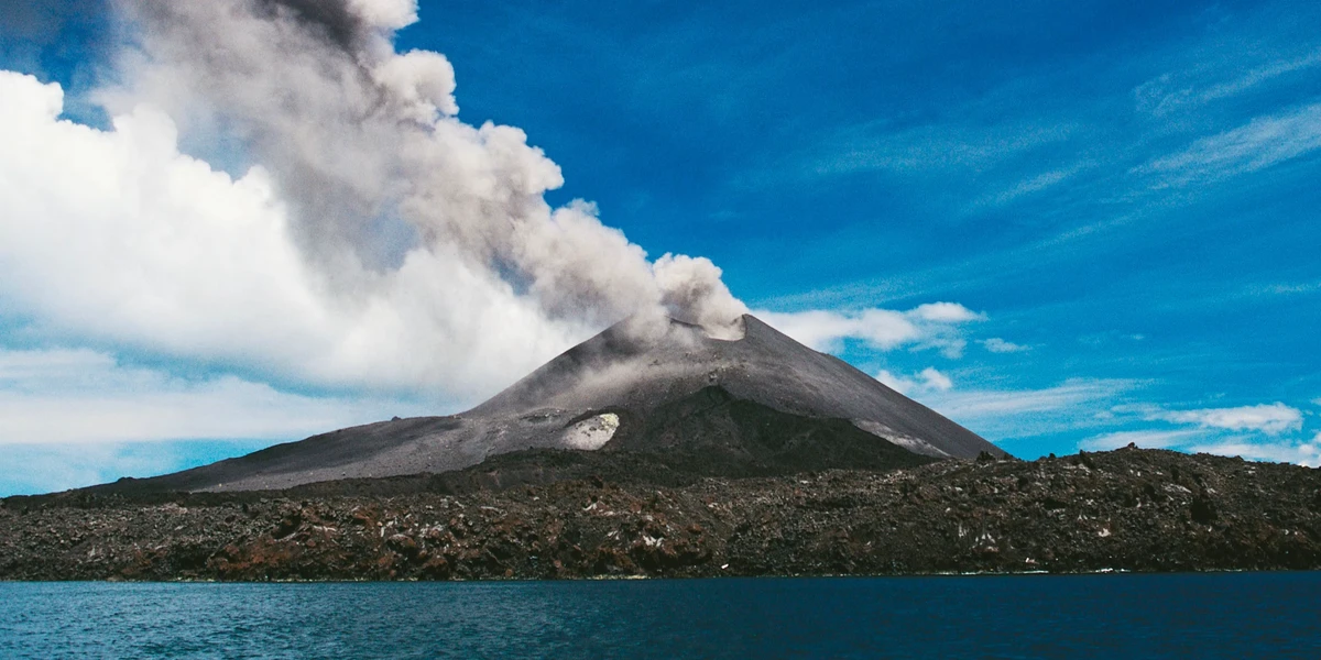 Vulcão Krakatoa por Reprodução
