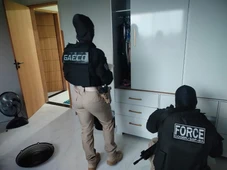 Imagem - Quatros PMs são presos por sequestro e cárcere privado de jovens na Bahia
