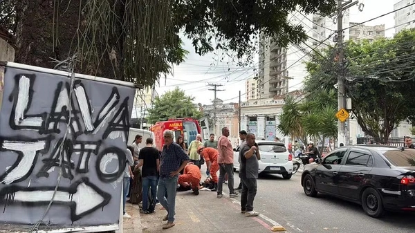 Aluno ataca três colegas com canivete após briga por trabalho em grupo em universidade federal