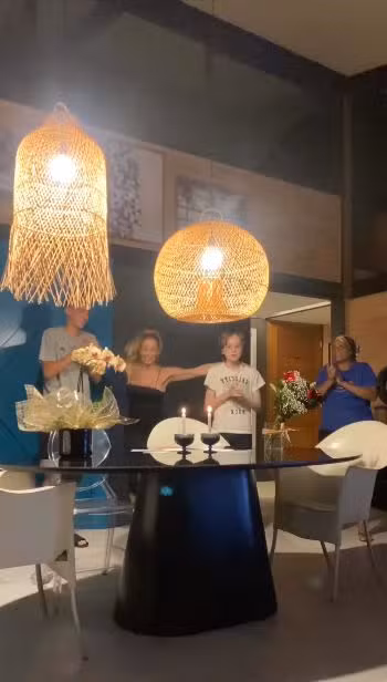 Danielle Winits vive em mansão no Joá com vista para o mar e foco em sustentabilidade por Reprodução