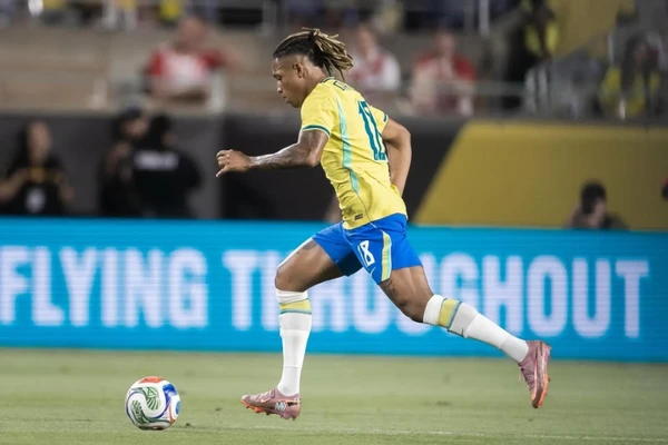 Danilo foi destaque em amistosos e vai para a Copa do Mundo