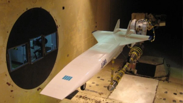 Experimento no Japão colocou à prova um modelo equipado com motor ramjet alimentado por hidrogênio por Divulgação/JAXA