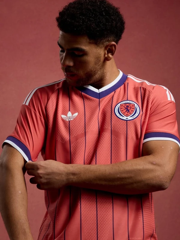 Uniforme da Esócia para Copa do Mundo 2026 por Reprodução