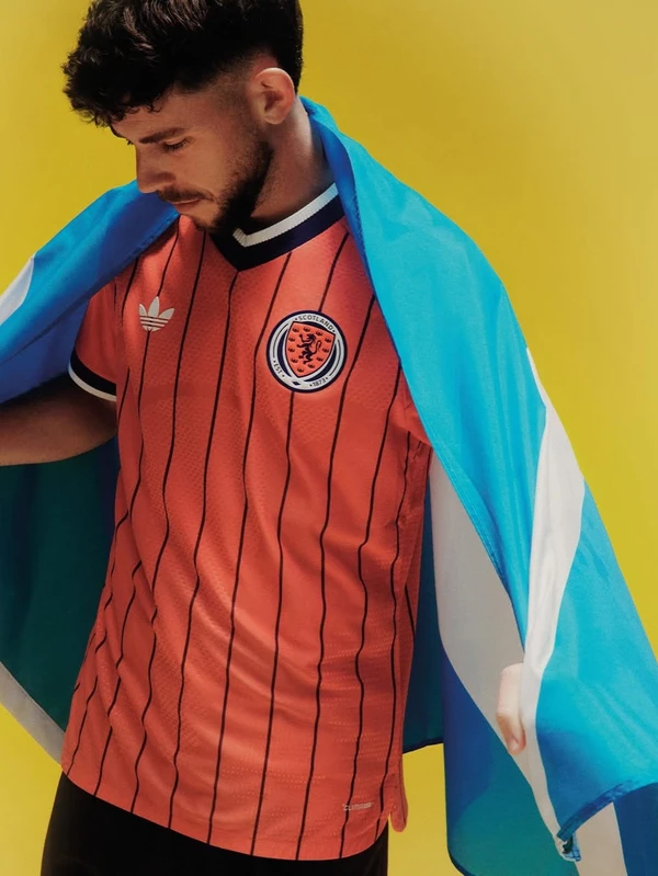 Uniforme da Esócia para Copa do Mundo 2026 por Reprodução