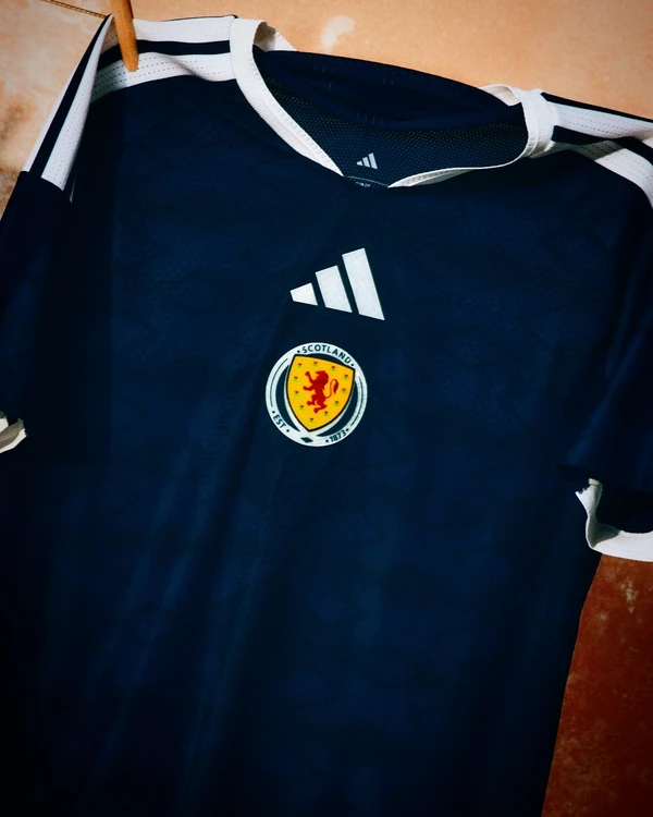 Uniforme da Esócia para Copa do Mundo 2026 por Reprodução