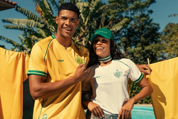 Vitória lança camisa em alusão à Copa do Mundo