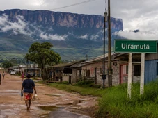 Imagem - Cidade com pior qualidade de vida do Brasil faz fronteira com dois países e fica perto da maior montanha plana do mundo