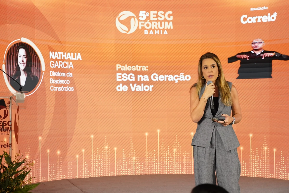 Nathalia Garcia por Walter Guedes 