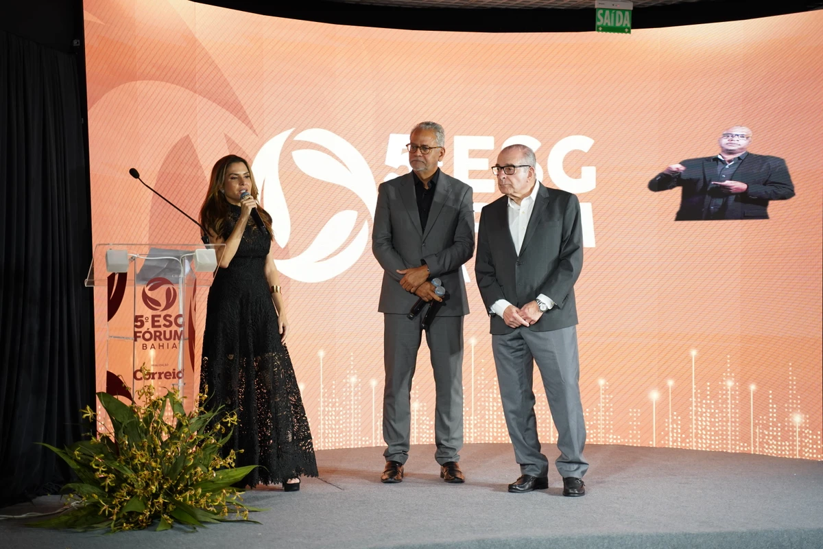Renata de Magalhães Correia, Isaac Edington e Antonio Carlos Magalhães Jr. por Walter Guedes 