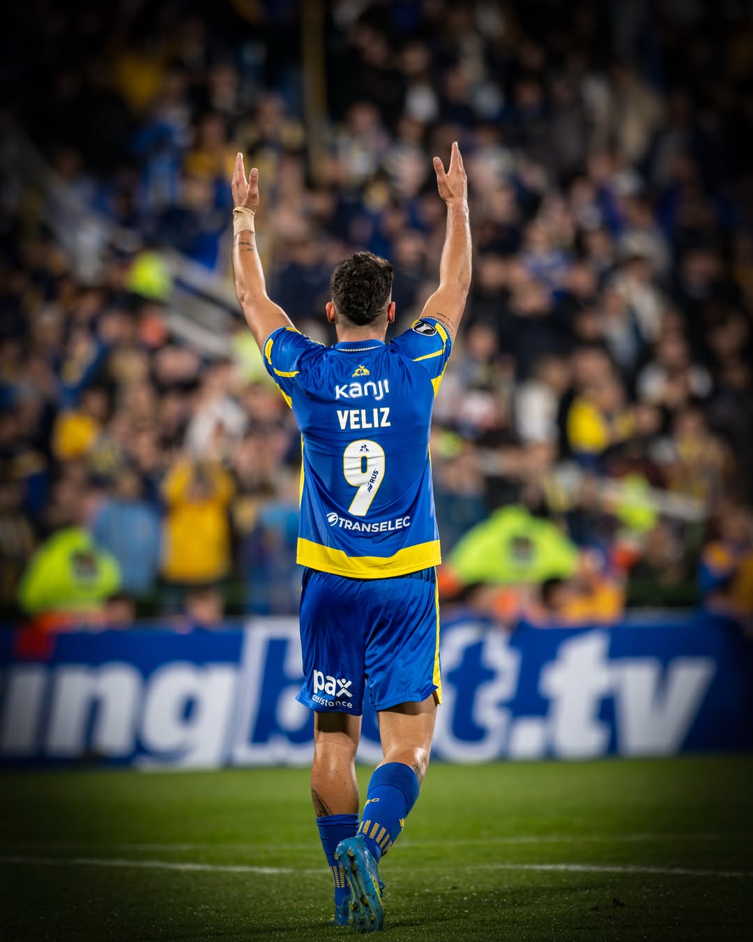 Alejo Véliz, atacante do Rosario Central acertado com o Bahia por Reprodução/Redes Sociais
