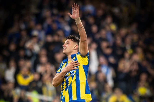 Alejo Veliz, atacante do Rosario Central acertado com o Bahia