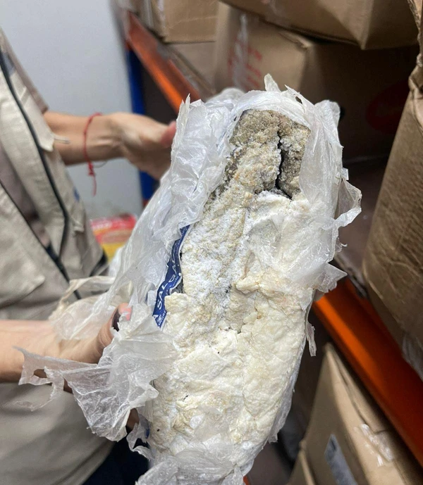 Queijo apreendido no local por Divulgação