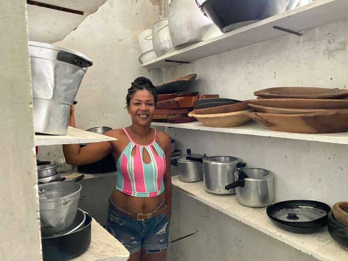 Hoje, com a renda do restaurante, Rafaela Bispo consegue finalmente dar aos filhos as condições que queria por Grazy Kaimbé