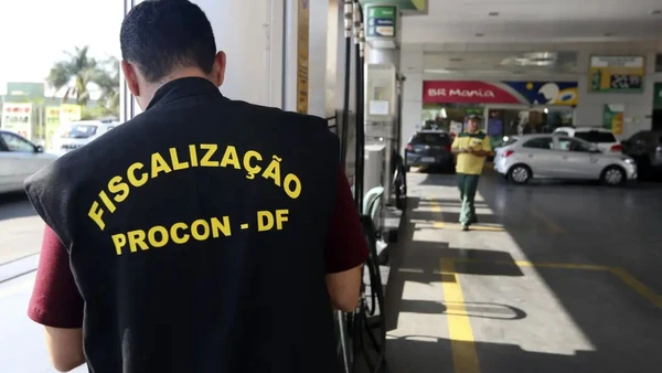 Após o sinal verde dos distritais, o futuro da medida depende da sanção do Palácio do Buriti e, posteriormente, de testes técnicos da Secretaria de Segurança para integrar os botões à rede da polícia.  Valter Campanato/Agência Brasil por Agência Brasil