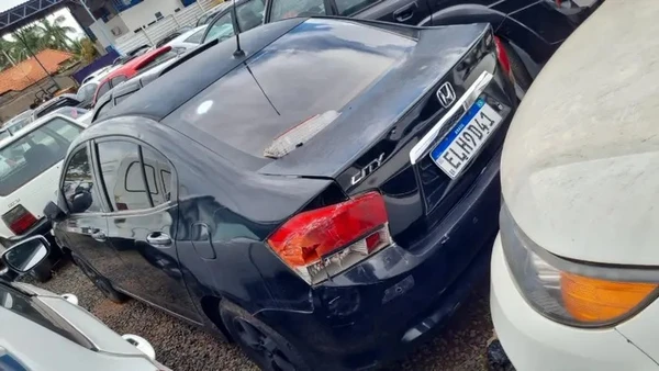 Veículos estão disponíveis em leião do Detran por Detran-SP