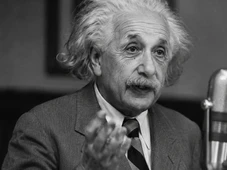 Imagem - Frase de Einstein do dia: 'O importante é não parar de questionar; a curiosidade tem sua própria razão de existir' - a reflexão sobre aprendizado, inquietação e crescimento pessoal