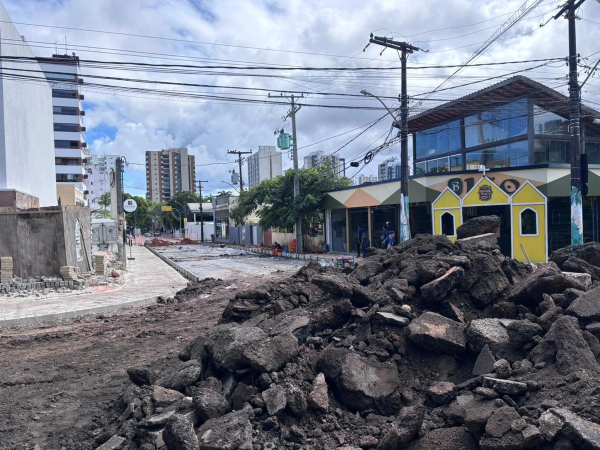Avanço das obras na rua Guillard Muniz, na Pituba