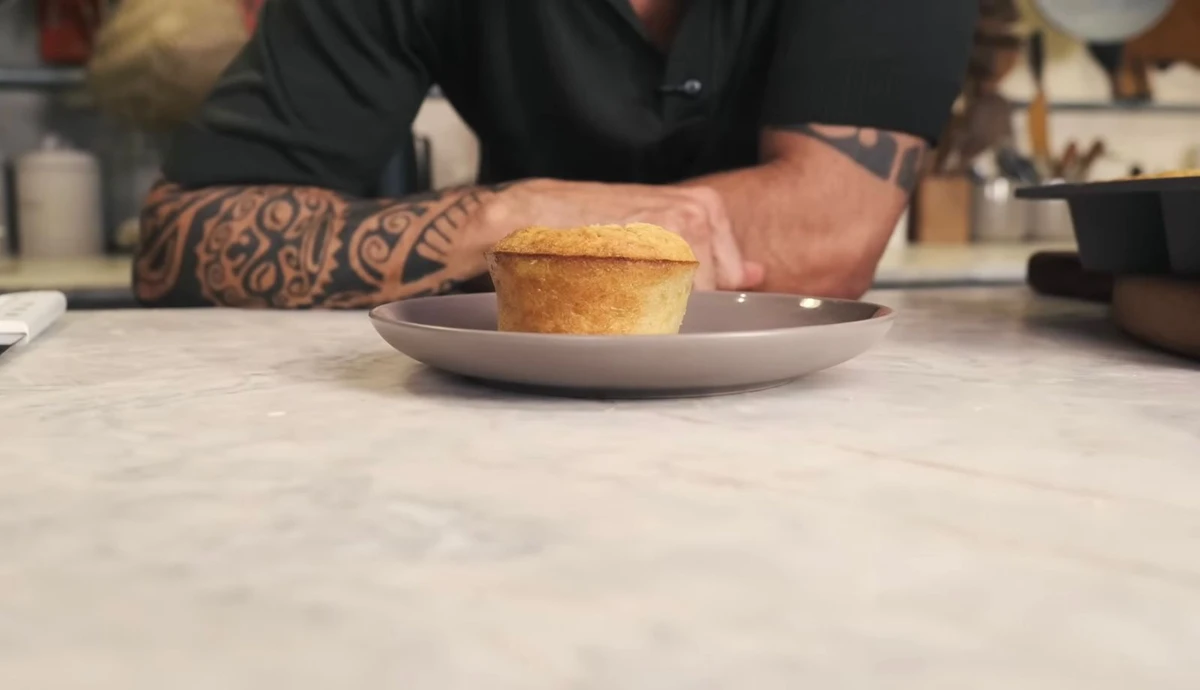 Bolo de milho de Daniel Cady por Reprodução/Youtube