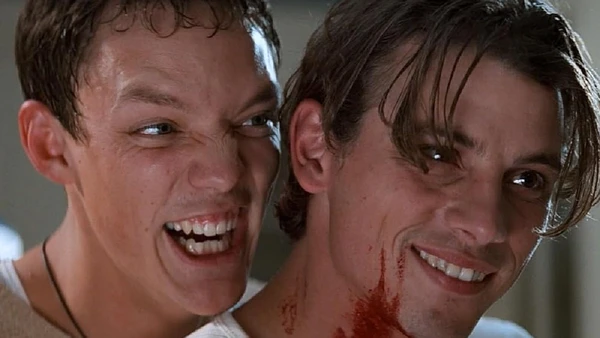 Como tudo no mundo, o terror começou a saturar em continuações infinitas e a salvação foi tirar sarro de tudo isso nos anos 90 com o chamado meta-terror que tinha como objetivo satirizar o próprio gênero por Divulgação / IMDb