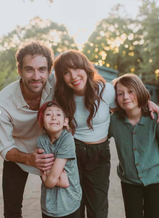 Apresentador publicou registros ao lado da família por Reprodução | Instagram