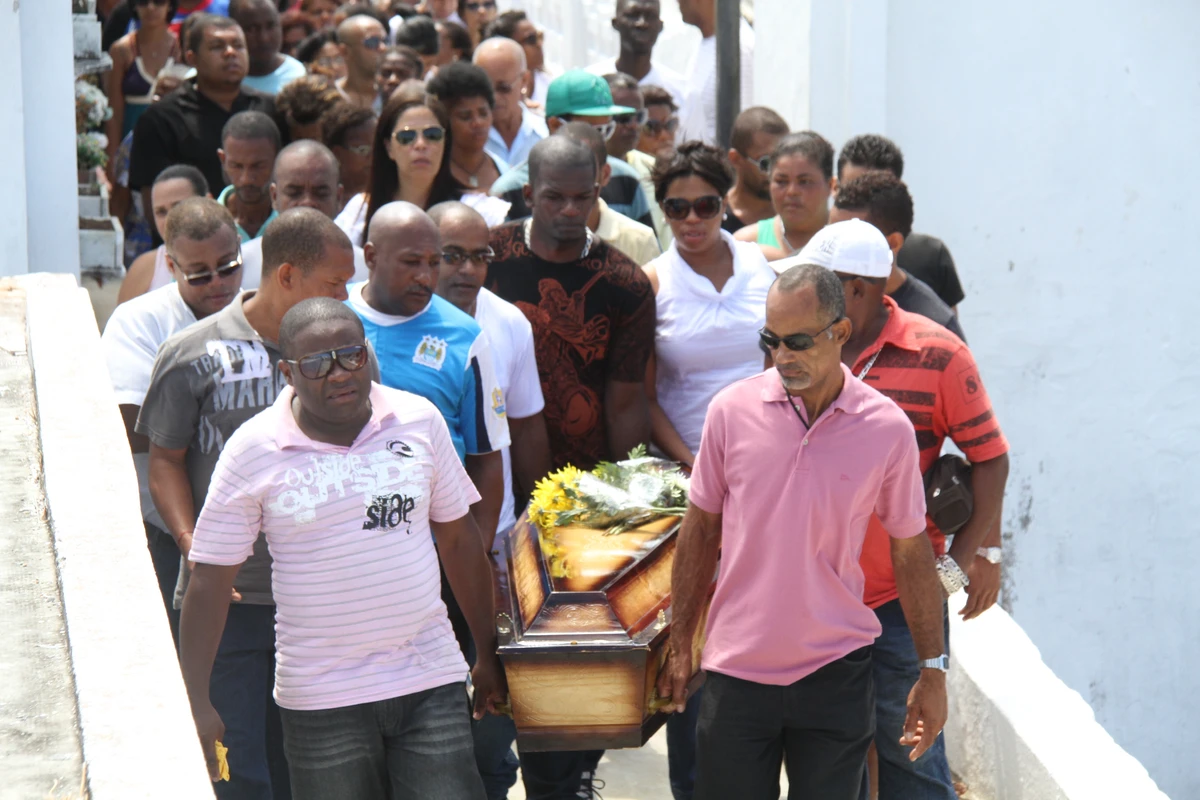 Enterro de Itamar por Arquivo CORREIO/Evandro Veiga
