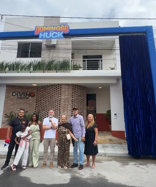 Luciano Huck em Senhor do Bonfim-BA por Leitor Alô Alô Bahia