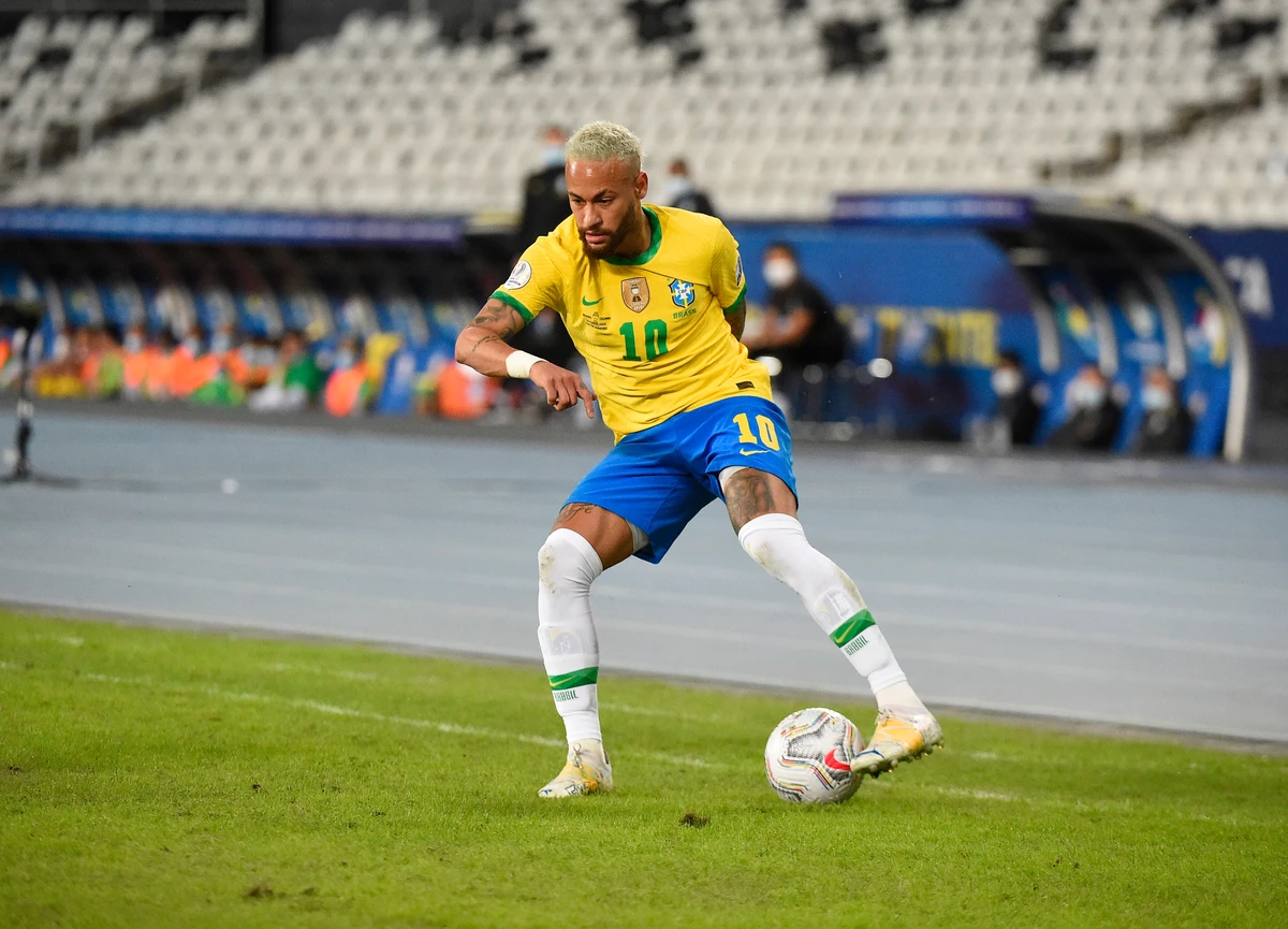 Neymar pela Seleção Brasileira por Shutterstock