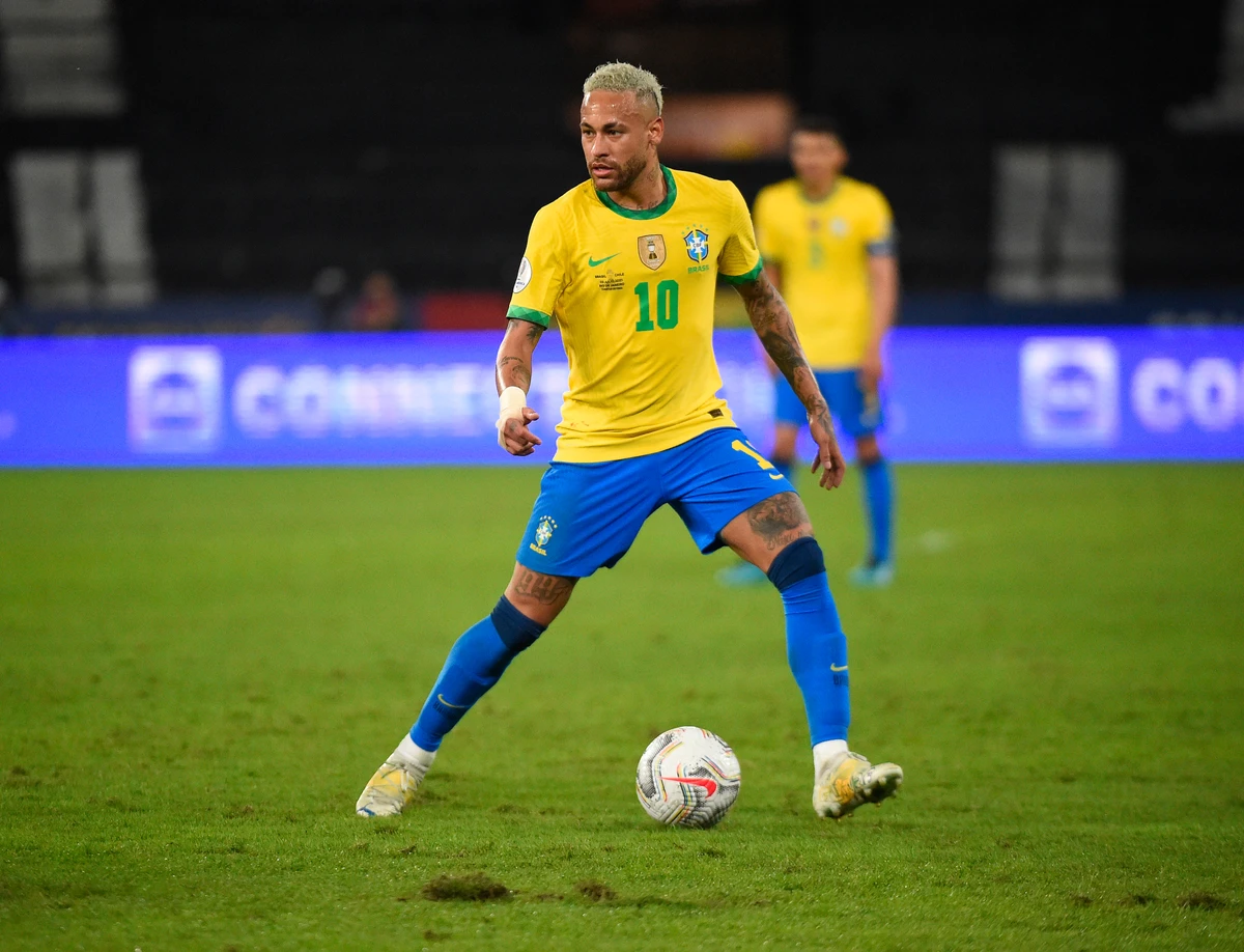Neymar pela Seleção Brasileira por Shutterstock